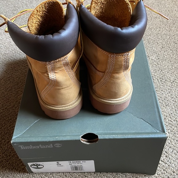 Timberlands boots - Picture 2 of 7